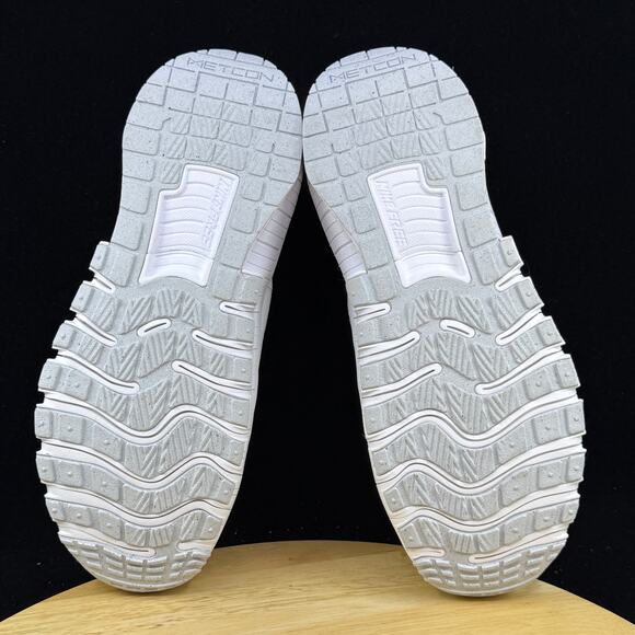 NEW Nike Free Metcon 6 Triple White Platinum Tint FJ7126-101 Women's Size 8 - Picture 8 of 9